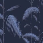 Illustratie van blauwe palmbladeren op een donkere achtergrond.