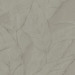 Beige behang met een subtiel reliëfpatroon van grote, overlappende bladeren uit de Arte Muza 75000 collectie.