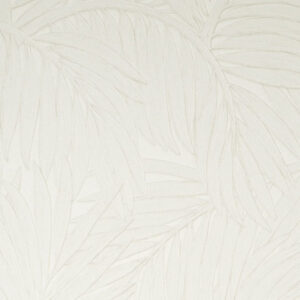 Lichtbeige behang met een subtiel reliëfpatroon van palmbladeren uit de Arte Sabal 75200 collectie.