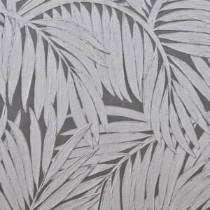 Grijsbeige Arte Sabal 75207 behang met een reliëf patroon van tropische palmbladeren.