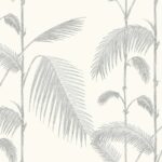 Grijs botanisch patroon met palmbladeren op een lichtbeige achtergrond.