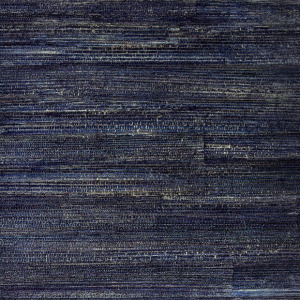 Donkerblauw behang met een horizontaal geweven textuur uit de Arte All Naturals Camago collectie.
