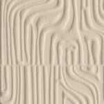 Beige Arte Cloud 30831 behang met een reliëfpatroon van zachte, organische lijnen.