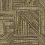 Gedetailleerd patroon van de Arte Essentials Tangram Dome 24082 wandbekleding met goudkleurige geometrische lijnen en texturen.
