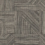 Gedetailleerd patroon van de Arte Essentials Tangram Dome 24086 wandbekleding met geometrische vormen en een geweven textuur in zwart en beige.