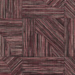 Abstracte wandbekleding uit de Arte Essentials Tangram Splice 24080 collectie met geometrisch patroon van roze en zwarte lijnen.