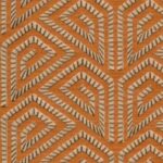 Reliëfpatroon van geometrische vormen in beige op een oranje achtergrond uit de Arte Icarus Alata 15711 collectie.