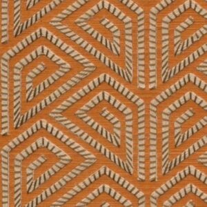 Reliëfpatroon van geometrische vormen in beige op een oranje achtergrond uit de Arte Icarus Alata 15711 collectie.