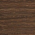 Bruin behang met een golvend, horizontaal lijnpatroon uit de Arte Icarus Penumbra collectie.