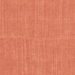 Textuur van Arte Katan Silk behang in koraalrood met een subtiele zijdeachtige structuur.