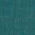 Teal-kleurig Arte Katan Silk 11524 behang met een zijdeachtige textuur en subtiele verticale lijnen.