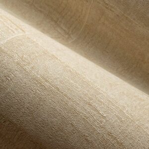 Detailopname van het Arte KatanSilk 11508 behang met een natuurlijke, zijdeachtige textuur in een beige tint.