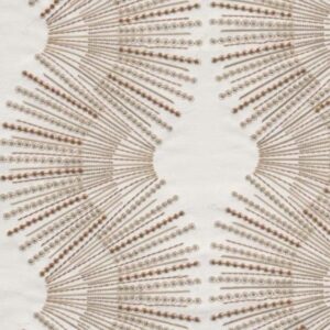Textielpatroon Arte Marquesa Miro 31740 in tinted white met symmetrisch, straalvormig ontwerp in beige- en bruintinten.