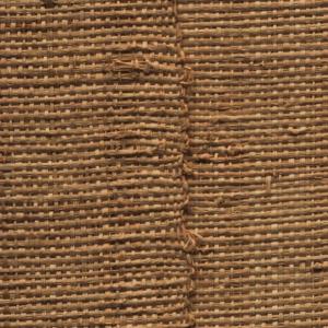 Detail van het Arte Melaky Farini 40726 behang met een grove, geweven textuur in natuurlijke bruintinten.