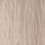 Beige behang met een geplooide, textielachtige structuur uit de Arte Pyxis-collectie.