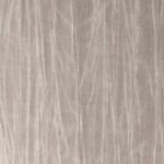 Grijsbeige Arte Pyxis 38011A behang met een subtiele, geplooide textuur en verticale lijnen.
