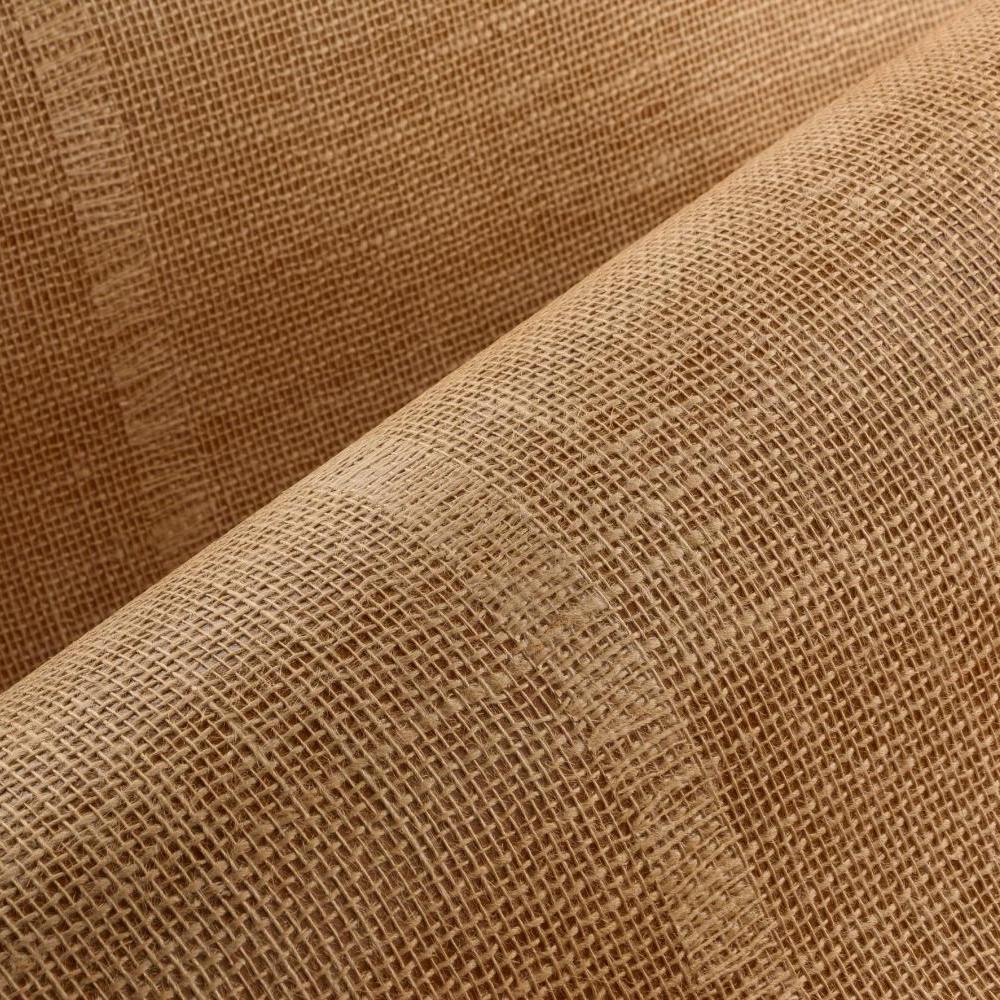 Detailopname van het Arte Uno behang met een grove, geweven textuur in een natuurlijke bruintint.