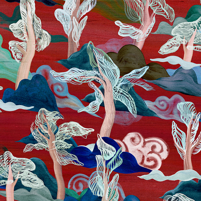 Illustratief behangpatroon uit de Arte Alaya Saranda-collectie met fantasierijke bomen en wolken in vermiljoenrode tinten.
