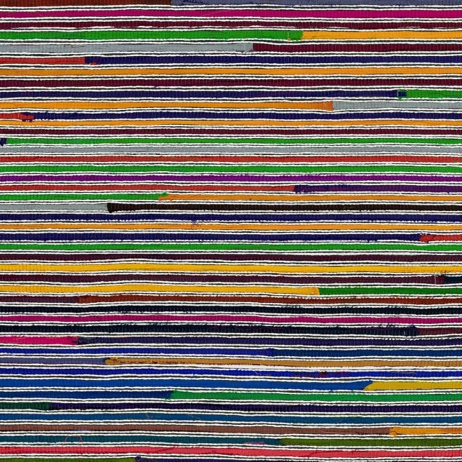 Kleurrijk Arte-behang uit de Atelier Rainbow Raj AT41 collectie met horizontale, onregelmatige strepen in diverse tinten.