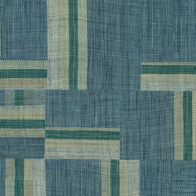 Blauwgroen Arte-behang uit de Atelier Boro AT74 collectie met een geweven patchworkpatroon en verticale en horizontale strepen.