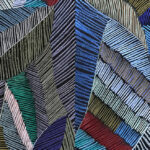 Abstract patroon van gekleurde bladeren op Arte behang Chintz 73100 uit de Essentials Les Tricots collectie.