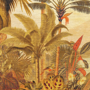 Tropisch behang met gedetailleerde palmbladeren, bloemen en planten in warme aardetinten uit de Arte Essentials Les Naturels Réverie Tropicale collectie.