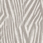 Grijs Arte-behang uit de Essentials Travellers-collectie met zebra-achtig Damara 11120 patroon.