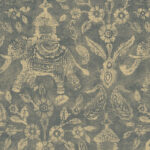 Behangpatroon uit de Arte Essentials Travellers Tantor 11080 collectie met sierlijke olifanten en florale motieven in oosterse stijl.