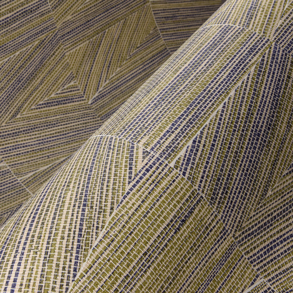 Detailopname van het Arte behang Essentials Totem Infinity 18932 met een geometrisch patroon in groen en blauw.