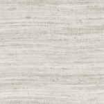 Behang met een subtiele, horizontale textuur en natuurlijke linnenlook in een lichte beige tint uit de Arte Expedition Eri 72054 collectie.