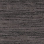 Donkergrijs Arte-behang uit de Expedition Tasar-collectie met een subtiel textielachtig patroon van horizontale lijnen.