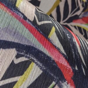 Close-up van het Arte behang Flor Imaginaria 97660 met kleurrijk en abstract bladmotief uit de Decors & Panoramiques collectie.