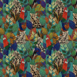 Decoratief Arte behangpatroon Tierra Giungla 6642 met kleurrijke bladeren, luipaarden en papegaaien in een jungle-thema.