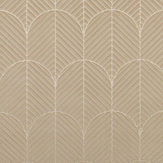 Beige Arte-behang Kanso Anicca met een herhalend reliëfpatroon van gestileerde bladvormen.