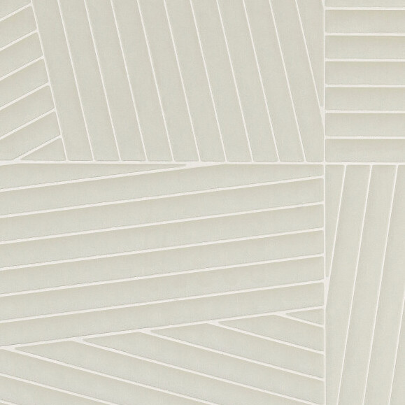 Lichtgrijs Arte-behang Kanso Shibumi 72533 met een geometrisch patroon van schuine reliëflijnen.