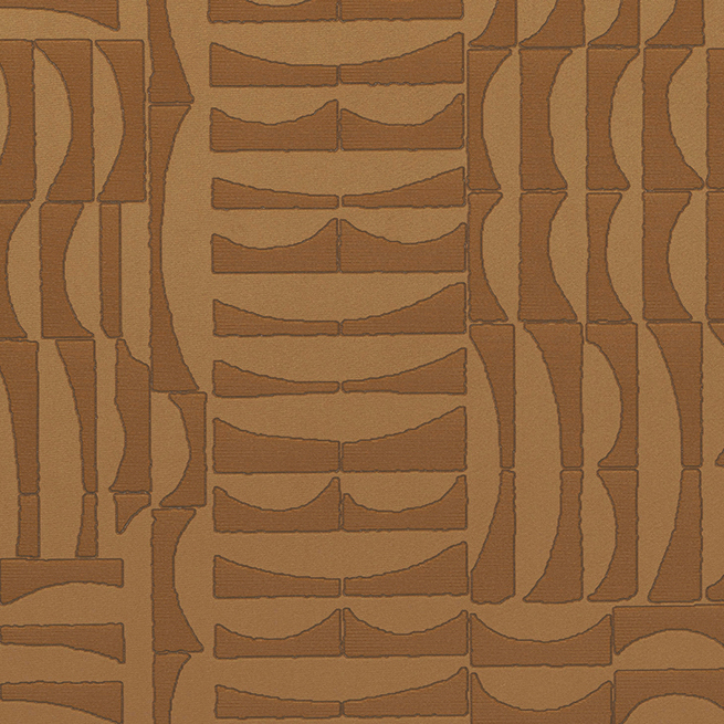 Okerkleurig Arte behang Kharga Barkhan 74001 met een abstract, geometrisch reliëfpatroon.