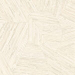 Lichtbeige Arte-behang Lanai Mauna 81517 met geometrisch patroon van houtstructuur.