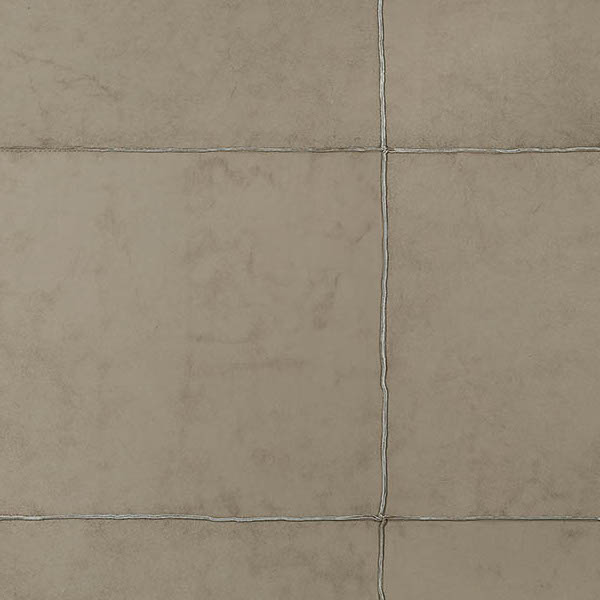 Behang met een lederlook in taupe kleur en decoratief gestikte naden uit de Arte Les Cuirs Aspect-collectie.