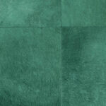 Groen Arte-behang uit de Les Cuirs Rectangle-collectie met een lederlook en zichtbare nerfstructuur.