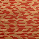 Geometrisch Arte-behang Papyrus 48552 met een patroon van rode en goudbruine schuine strepen.