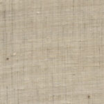 Beige behang met een natuurlijke textuur van ruwe Ghicha-zijde uit de Arte Wild Silk-collectie.