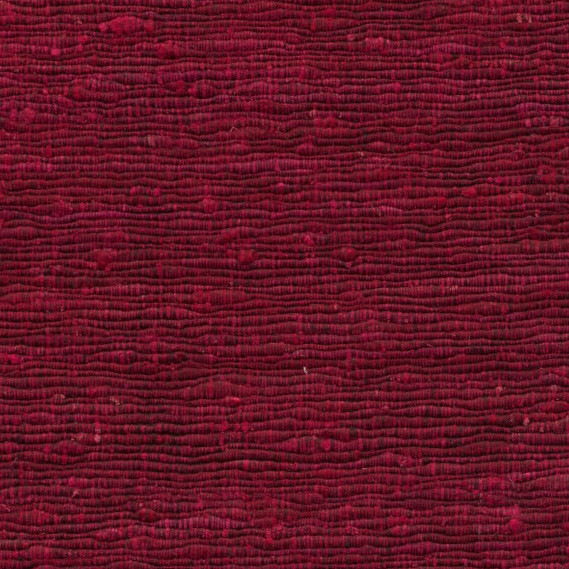 Dieprood Arte WildSilk KatiaSilk 86501 behang met een horizontale zijdeachtige textuur.
