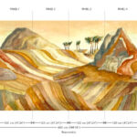 Panoramisch behangpatroon 'Zerzura' met gestileerd woestijnlandschap, kleurrijke heuvels en palm­bomen.