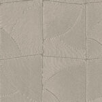 Beige Arte behang Atlas 64533 met een verfijnd geborduurd patroon van halfronde en golvende vormen.