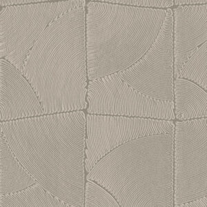 Beige Arte behang Atlas 64533 met een verfijnd geborduurd patroon van halfronde en golvende vormen.