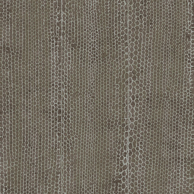 Bruin Arte Escama 66034 behang met een luxe, reptielachtige structuur en patroon.