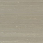 Grijsbruin Arte Kami Dupion 87209 behang met subtiele horizontale textuur en glanzende accenten.