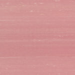 Roze behang met een subtiele textuur en fijne horizontale lijntjes uit de Arte Kami Dupion collectie.