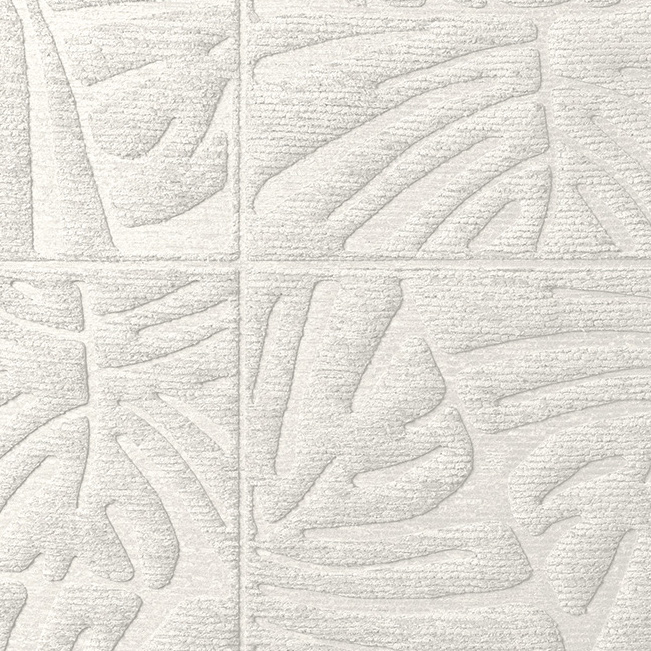 Licht reliëfbehang van Arte met abstracte Monstera-bladmotieven in een vierkant tegelpatroon.