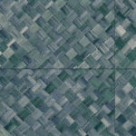 Groenblauw geweven patroon van Arte behang uit de Pandan collectie, model 34108.